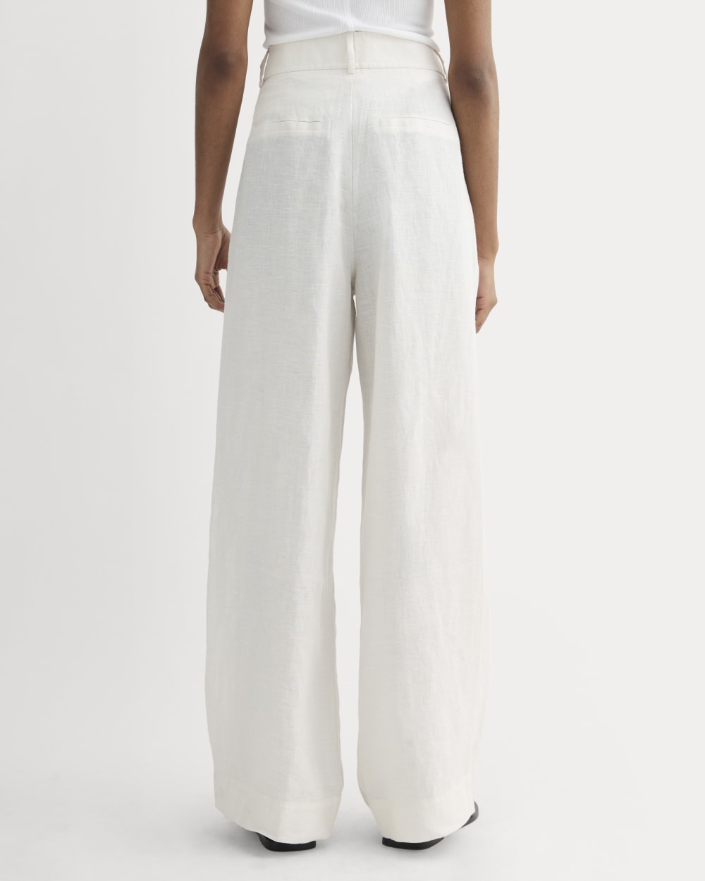 The Linen Way-High® Drape Pant in Natural Chambray — detail view