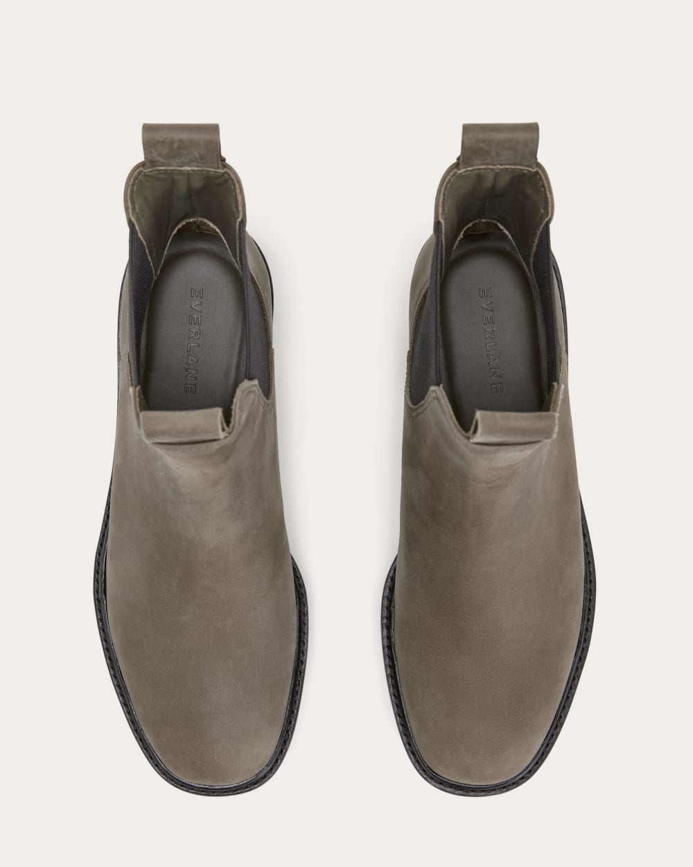 The Lug Chelsea Boot in Vintage Fossil Brown — detail view