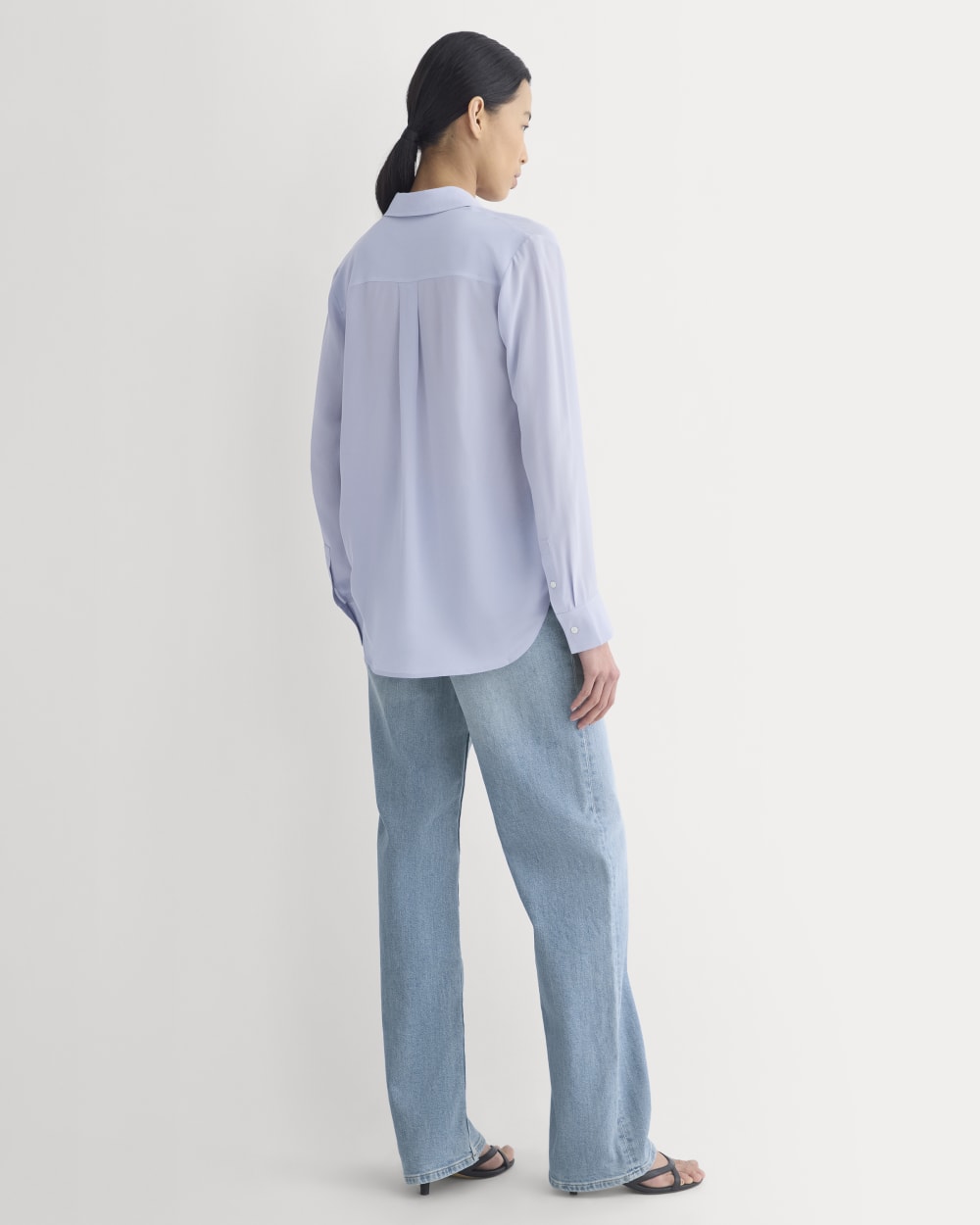 The Must-Have Shirt in Washable Silk in Aleutian — detail view
