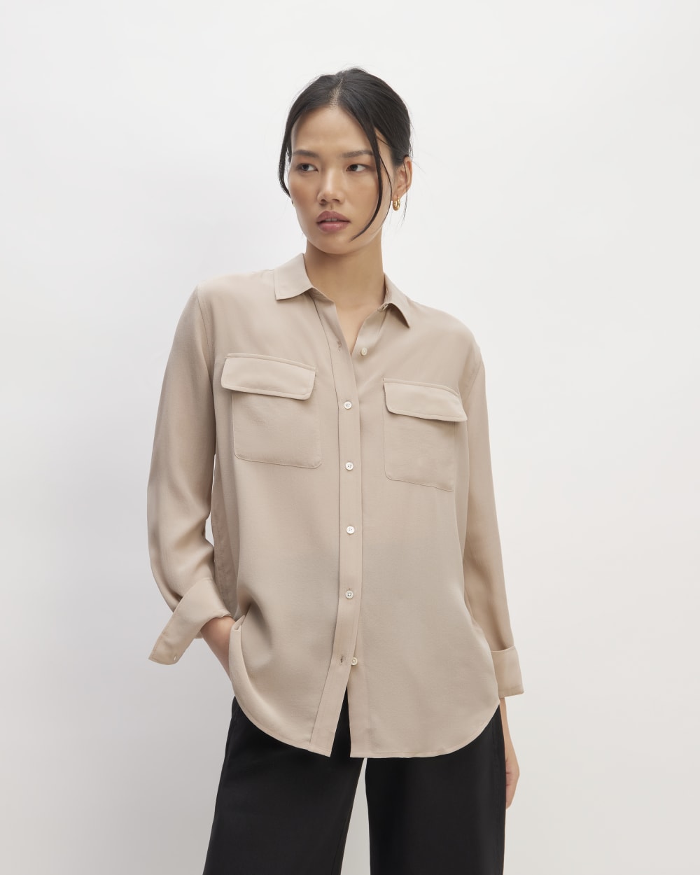 The Utility Shirt in Washable Silk in Burnt Sugar — front view