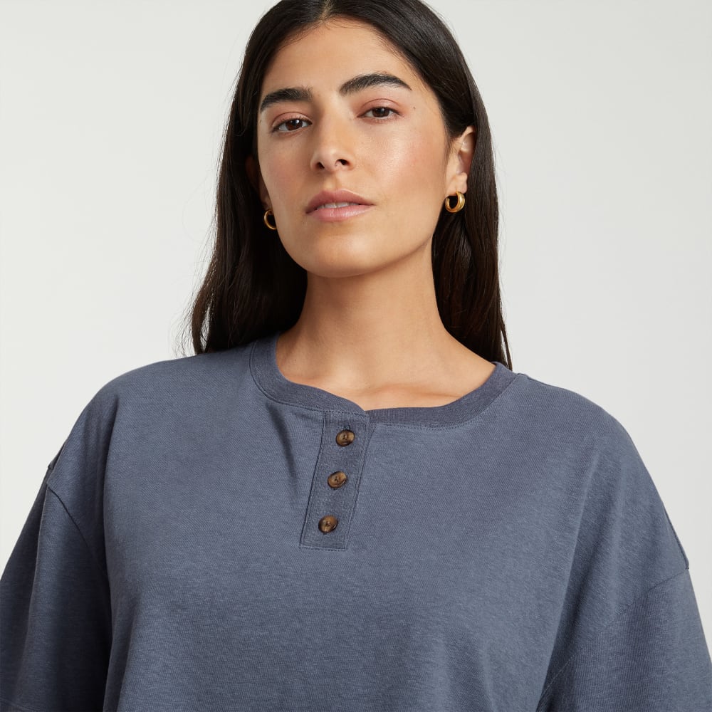 The Vintage Henley Hemp Tee in Atlantic — detail view