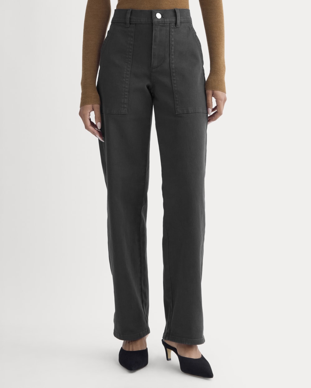 Utility Column Pant in Core Black — detail view