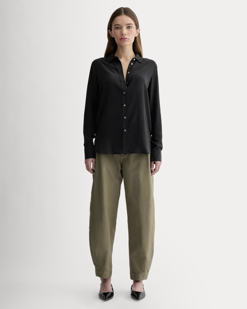 The Must-Have Shirt in Washable Silk in Black — detail view