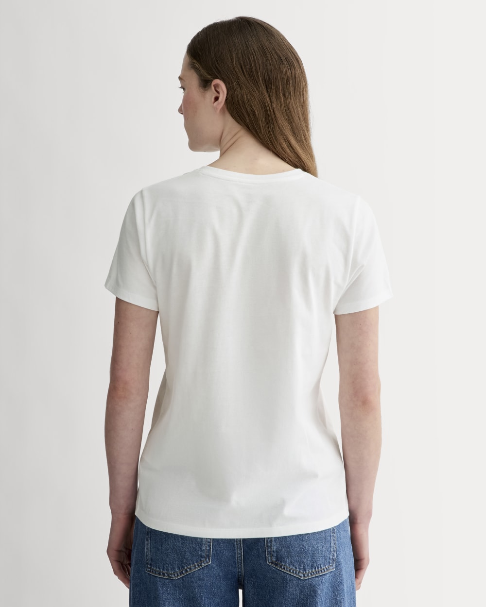 The Slim V-Neck Tee in Essential Cotton in White — detail view