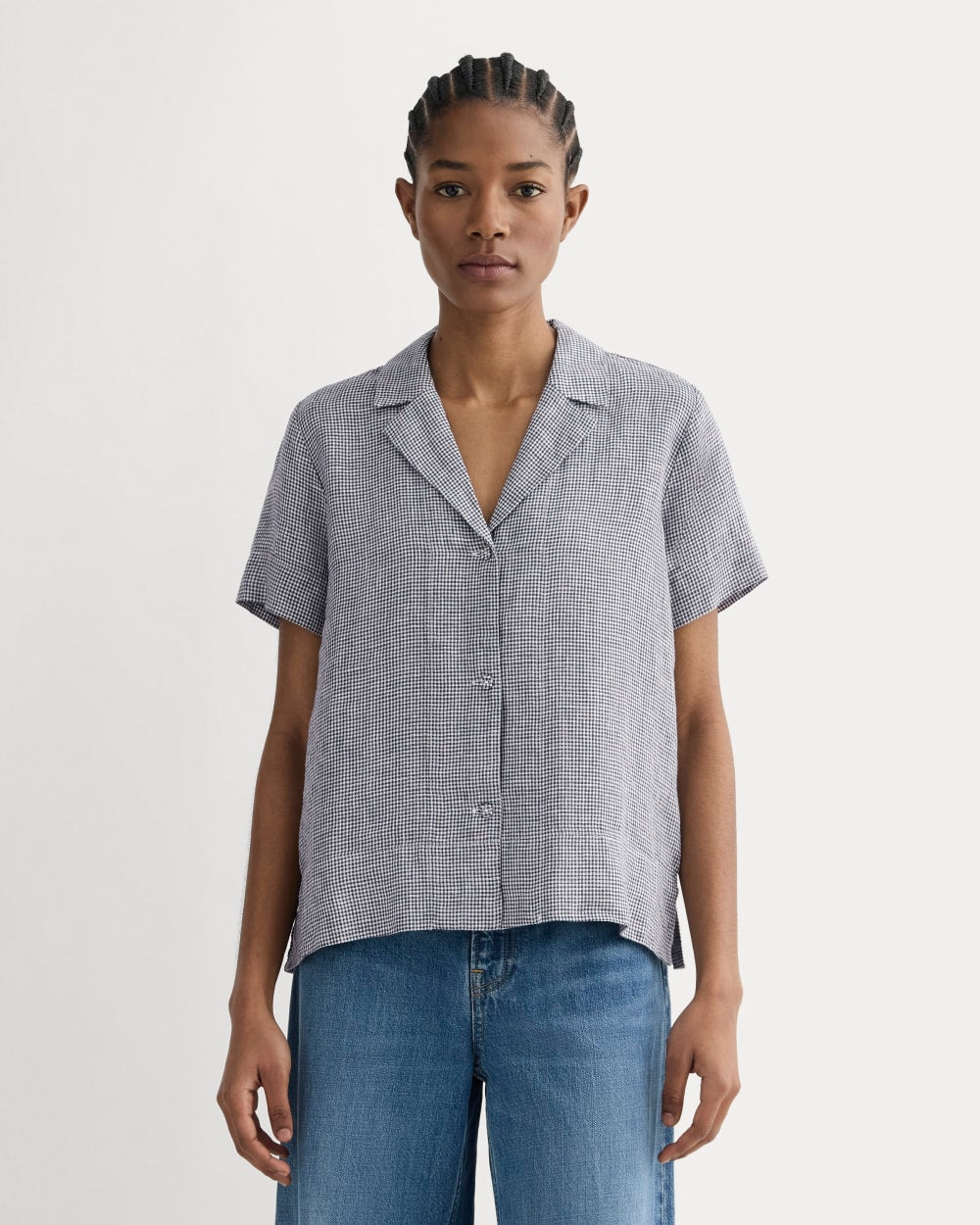 The Notch Shirt in Linen in Midnight Navy Gingham — front view