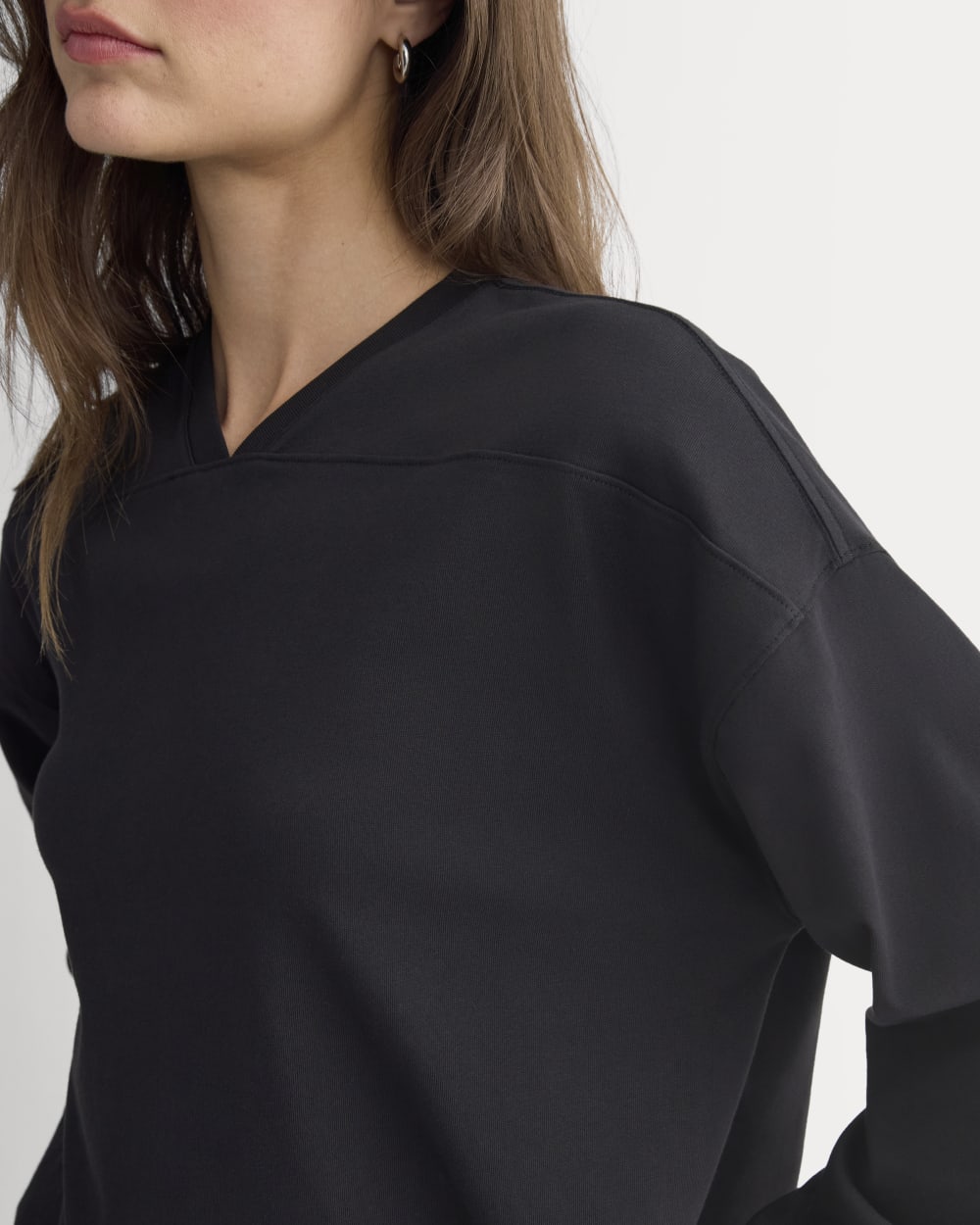 Retro V-Neck Jersey in Black — detail view