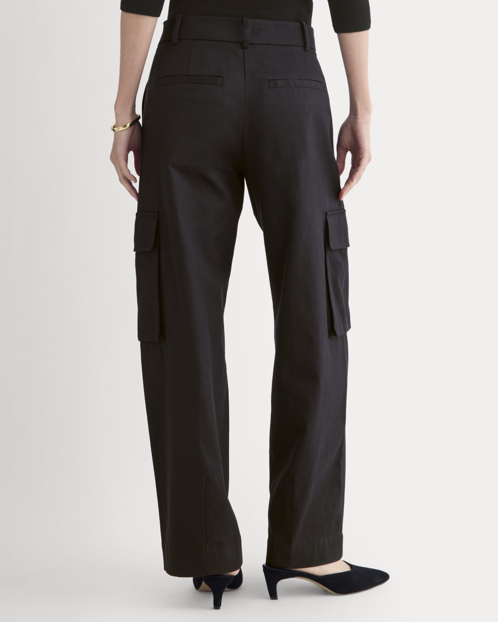 Wide-Leg Cargo Trouser in Buttersmooth in Black — detail view