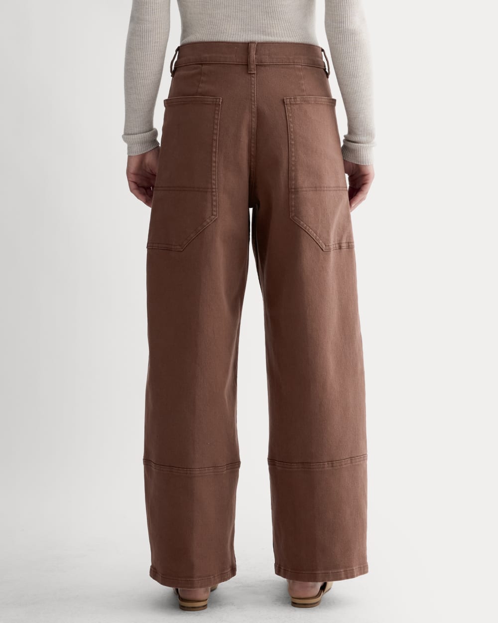 The Utility Gardener Pant in Rosewood — detail view