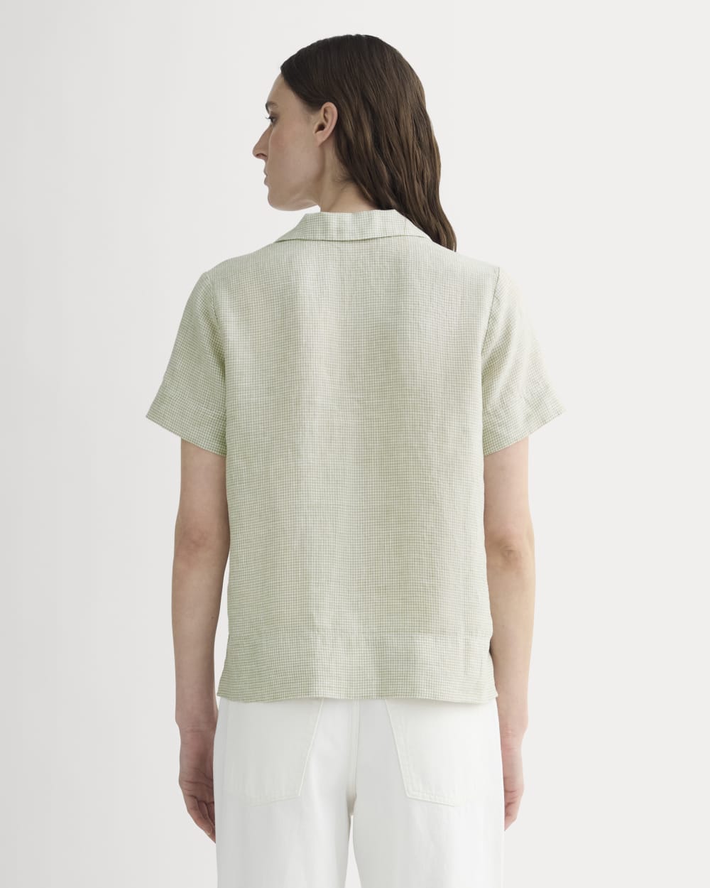 The Notch Shirt in Linen in Elm Gingham — detail view