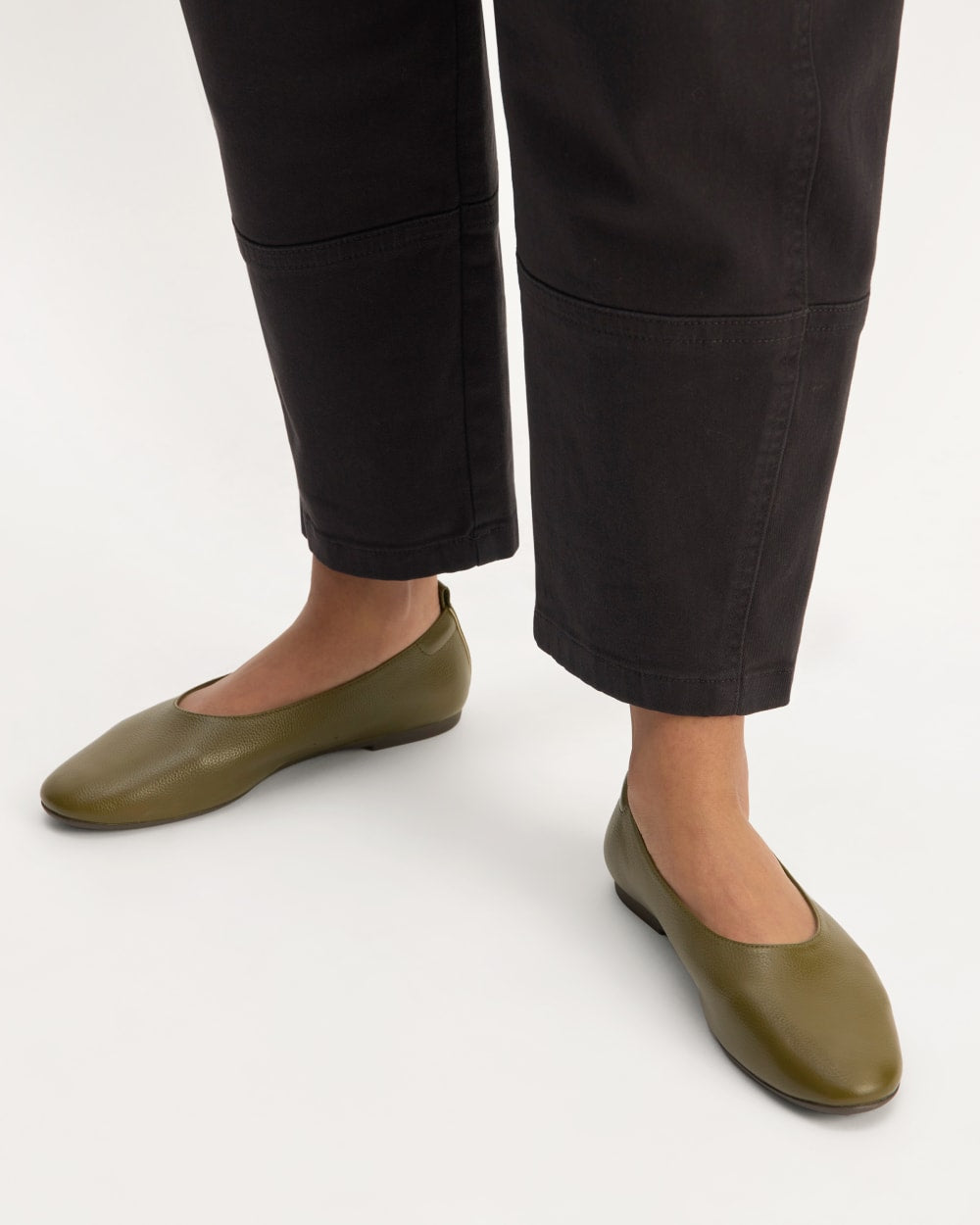 The Day Glove in Birch Green — alternate view