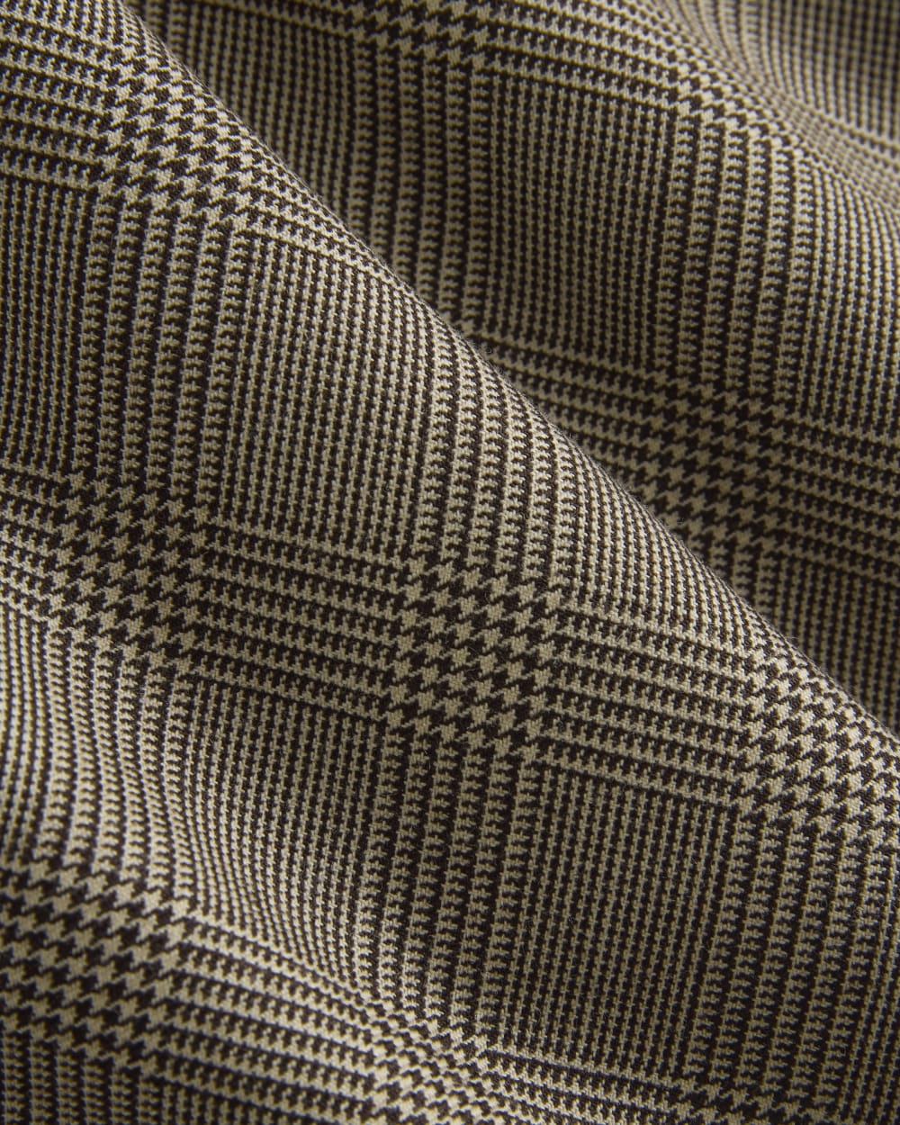 Straight-Leg Trouser in Tailor Twill in Khaki — detail view