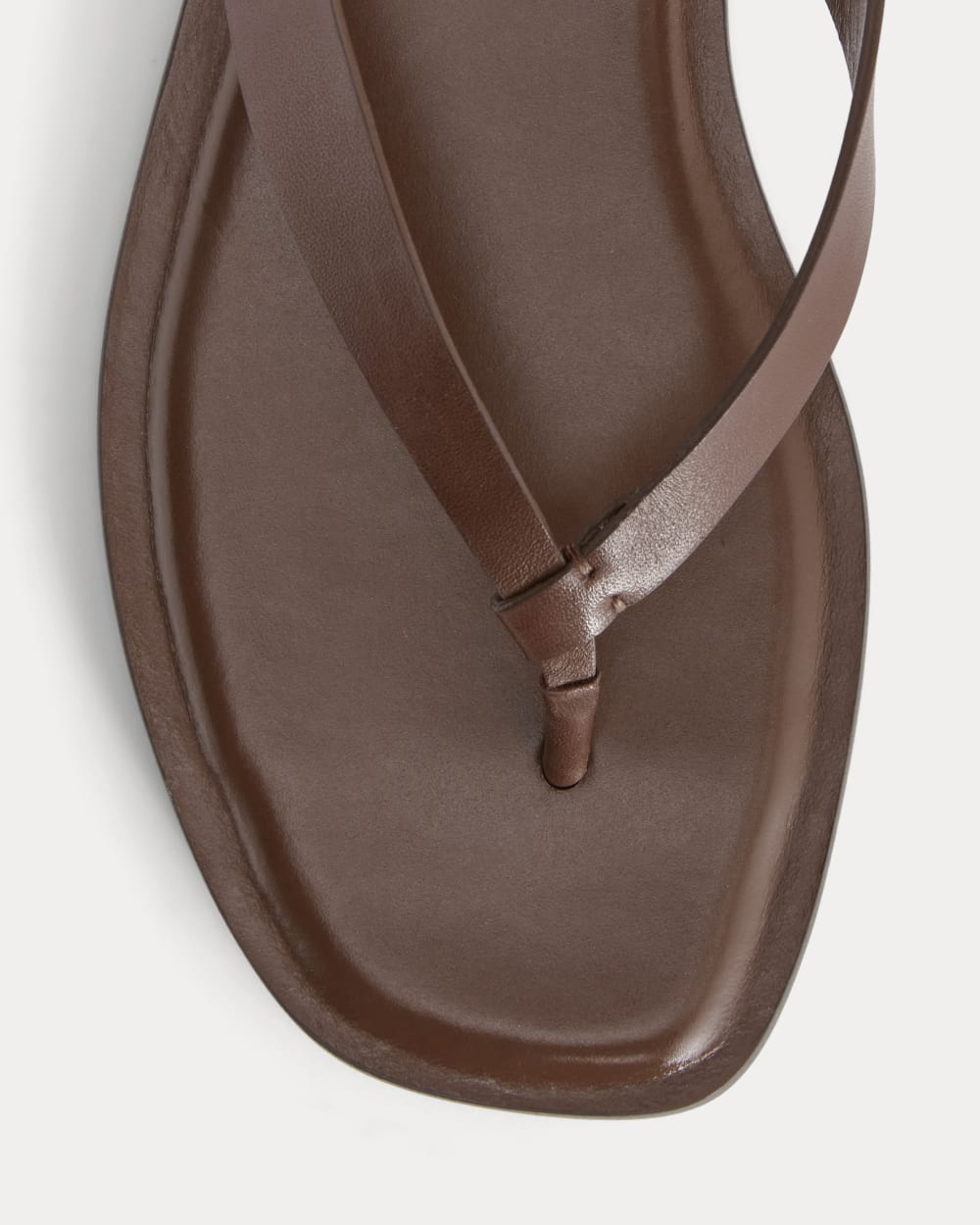 The Leather Flip Flop in Rum — detail view