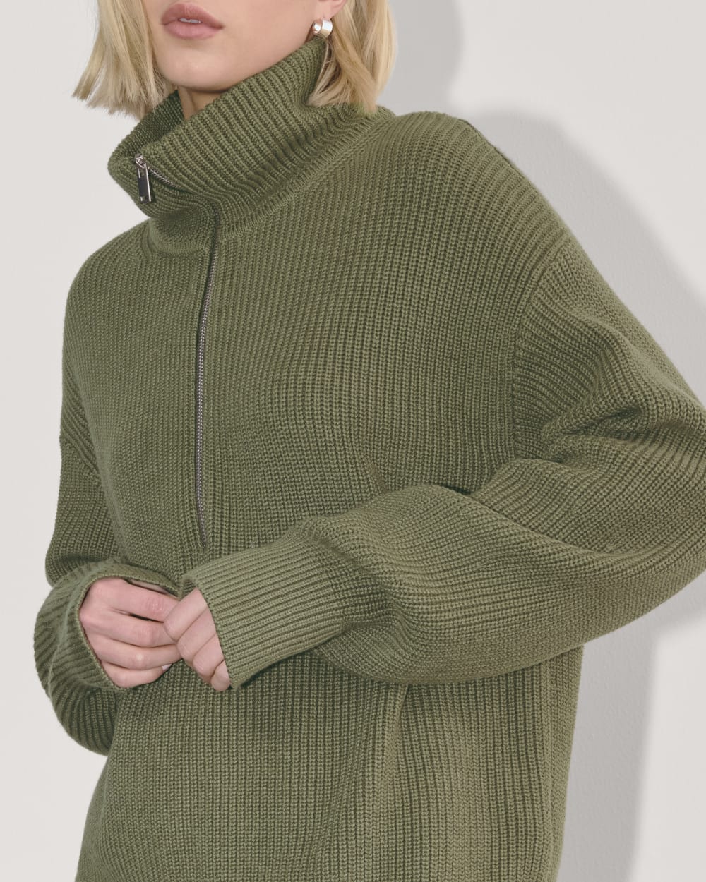 The Half-Zip in Everyday Cotton in Kalamata — detail view