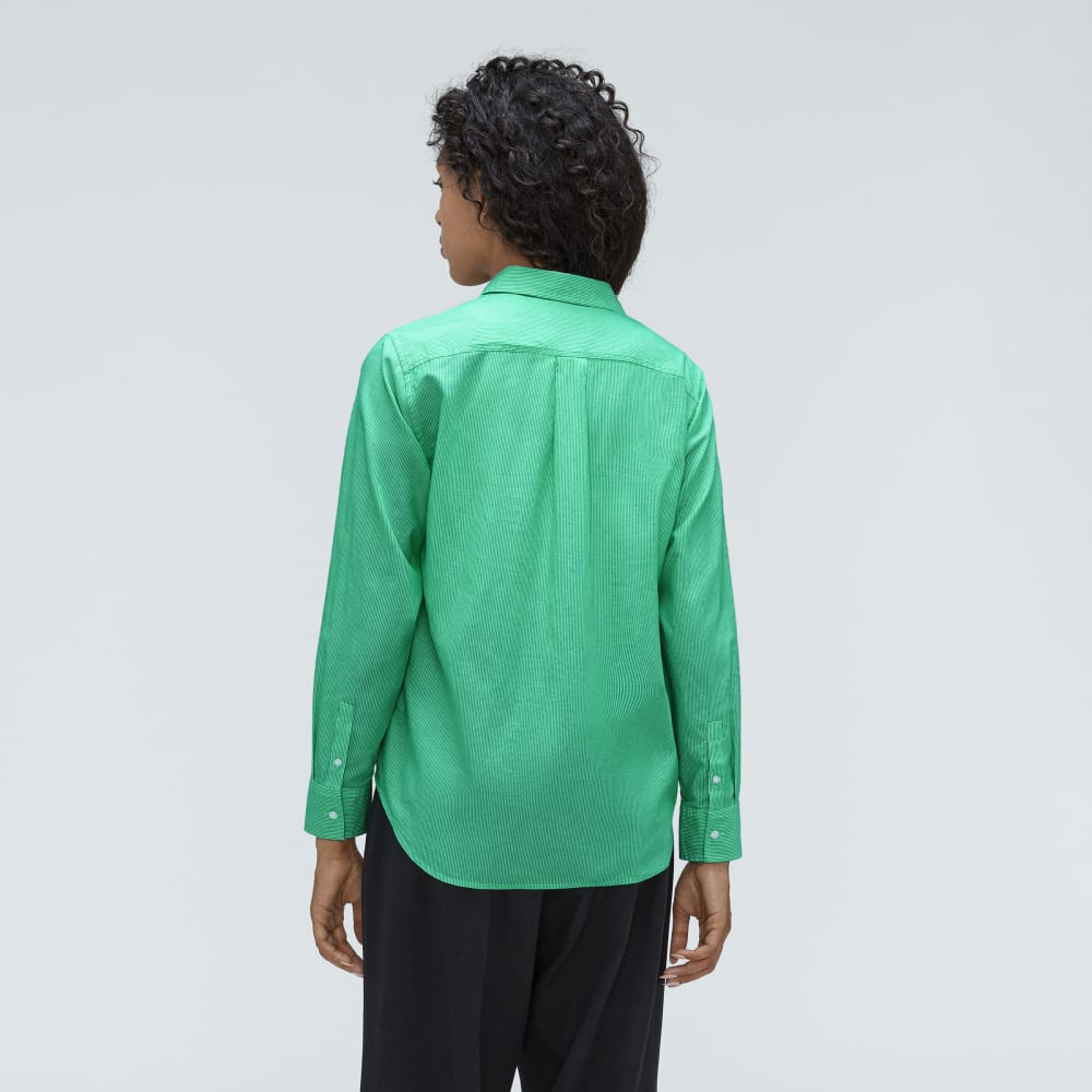 The Must-Have Shirt in Silky Cotton in Bright Jade / White — detail view
