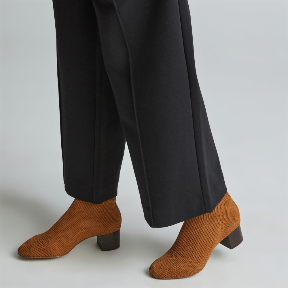 The Glove Boot in Toffee — detail view