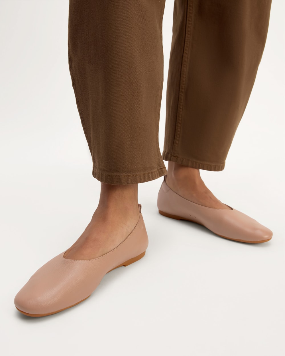 The Day Glove in Tan — alternate view