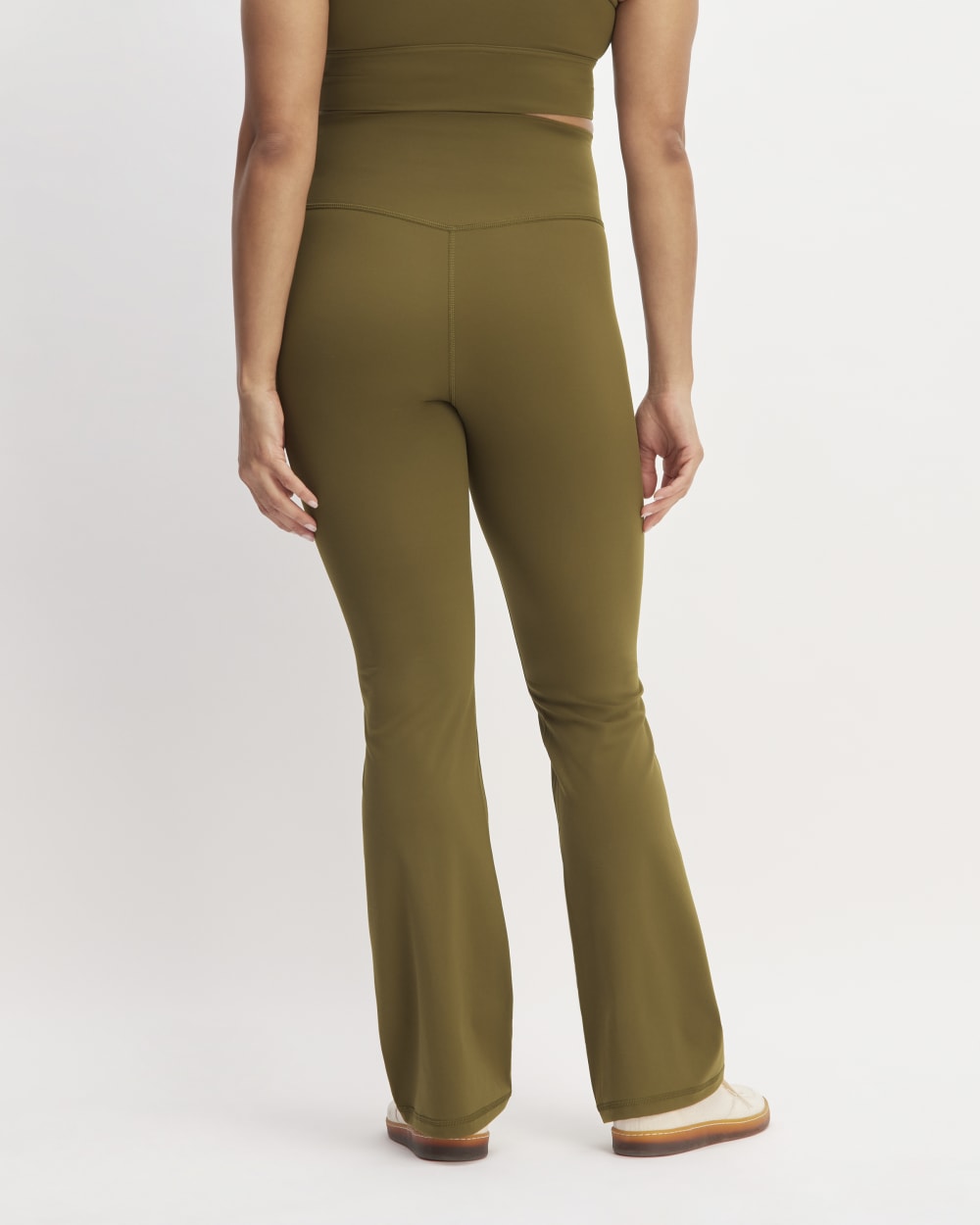The Perform Flare Legging in Beech — detail view