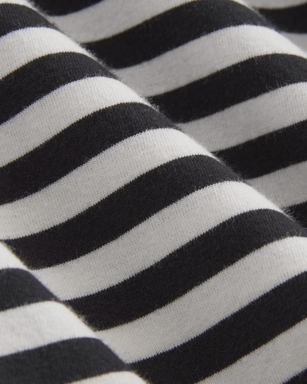The Box-Cut Tee in Essential Cotton in Black / Bone — detail view