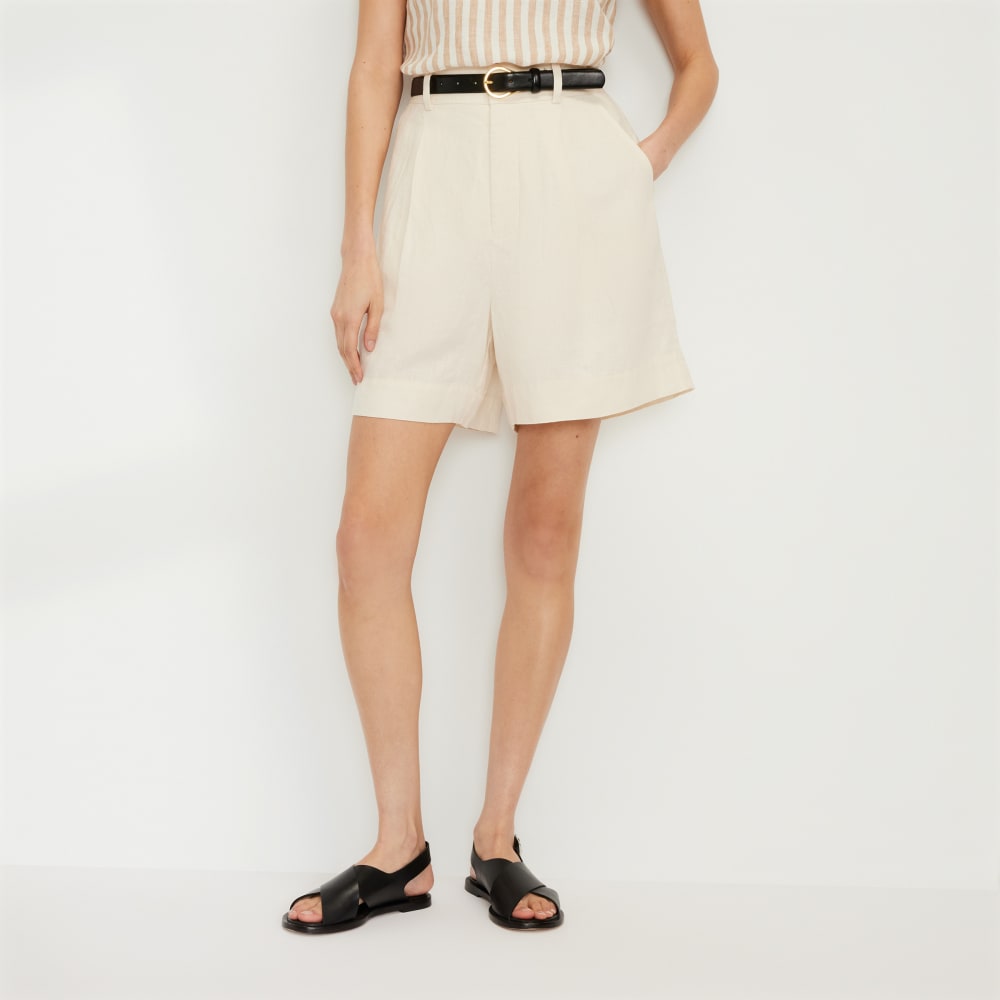 The Linen Way-High® Drape Short in Canvas — front view