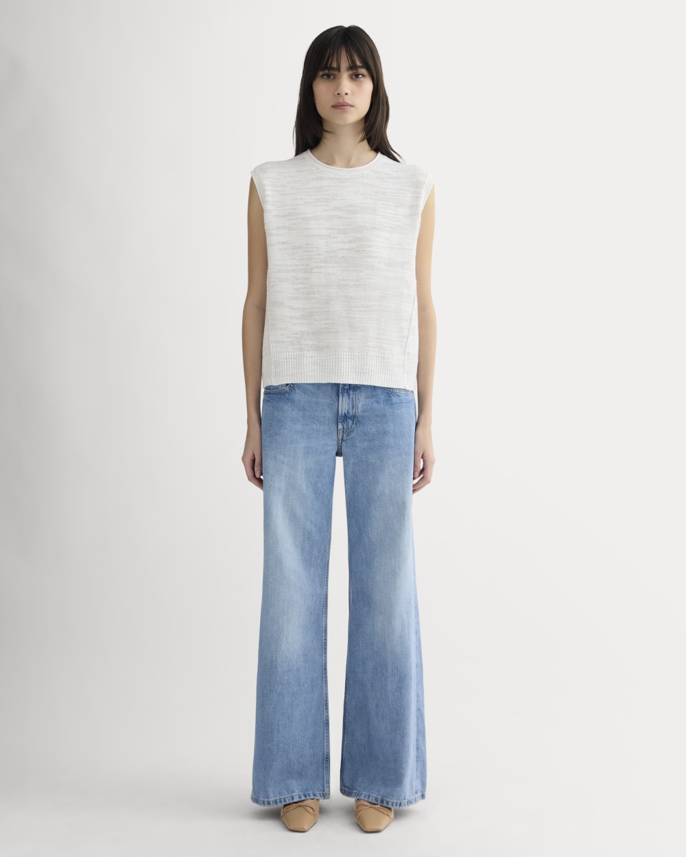 The Muscle Sweater in Cotton Linen in White — detail view