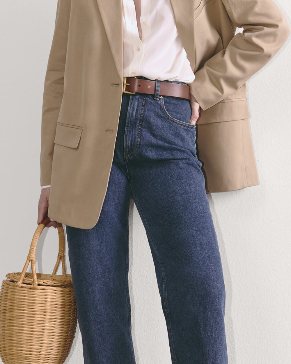 The Way-High® Hourglass Jean in Vintage Indigo — detail view
