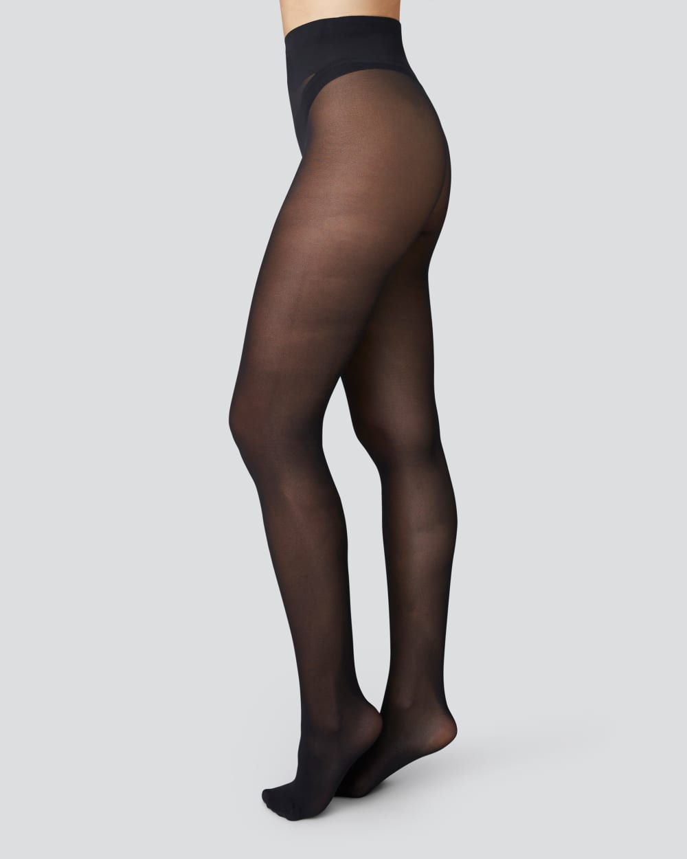 Svea Premium Tights in Black — detail view