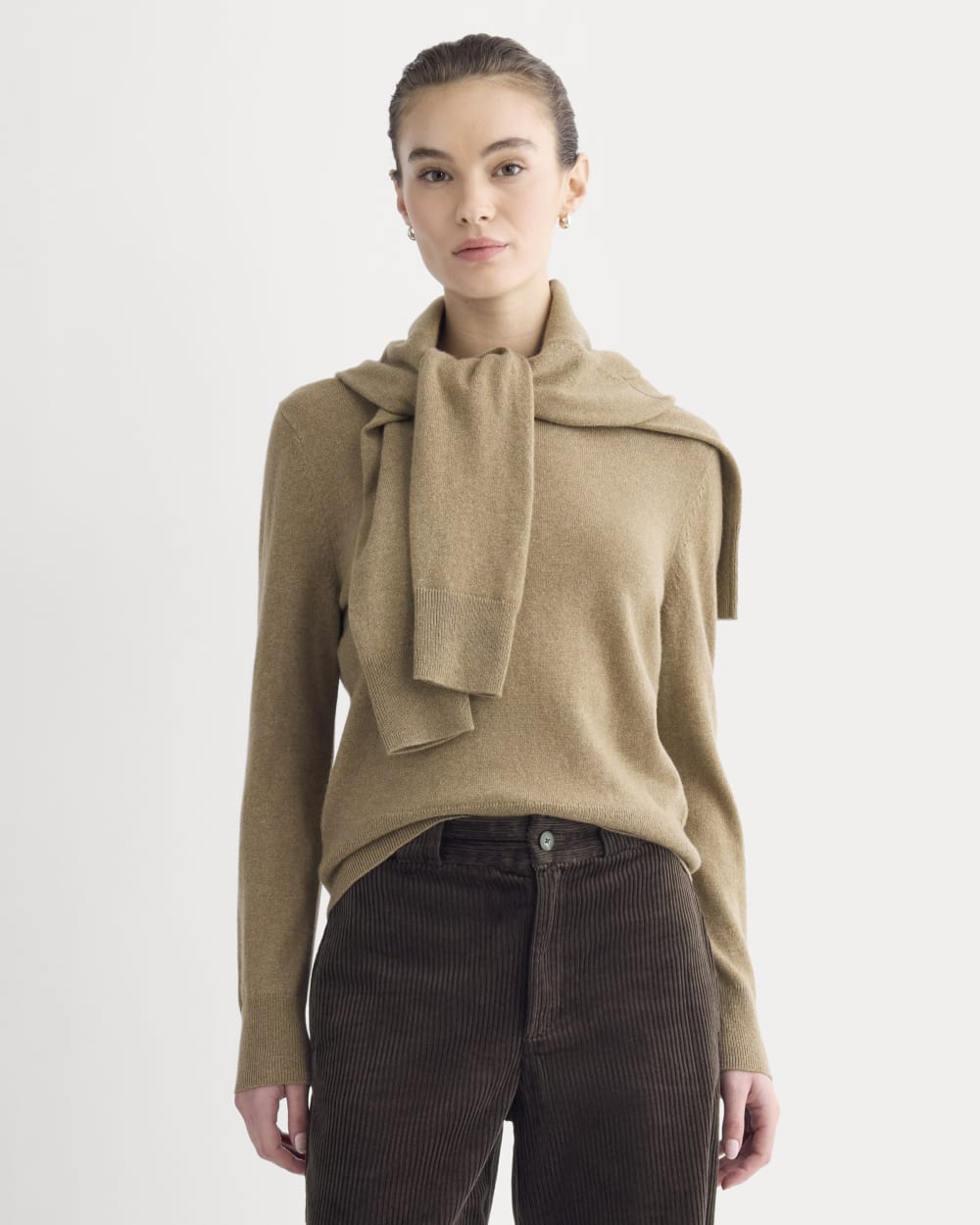 Cashmere Slim Crew Sweater in Toast — front view