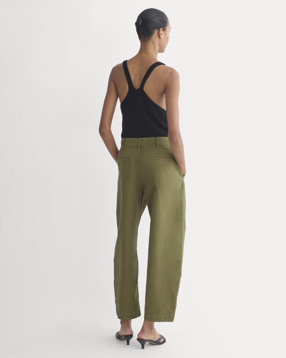 The Everywhere Pant in Mayfly — detail view