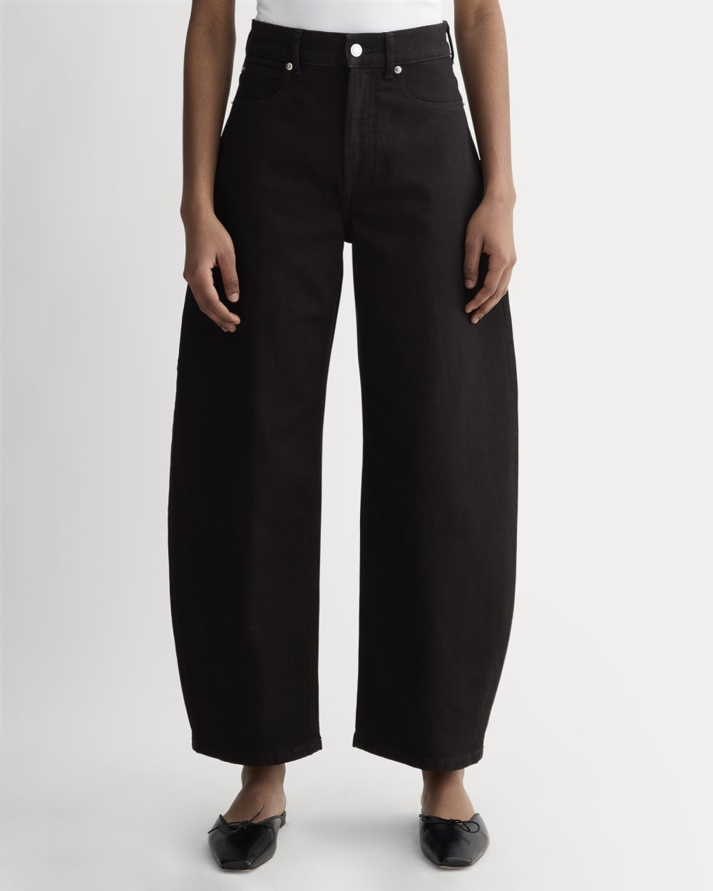The Way-High® Curve Jean in Black — detail view