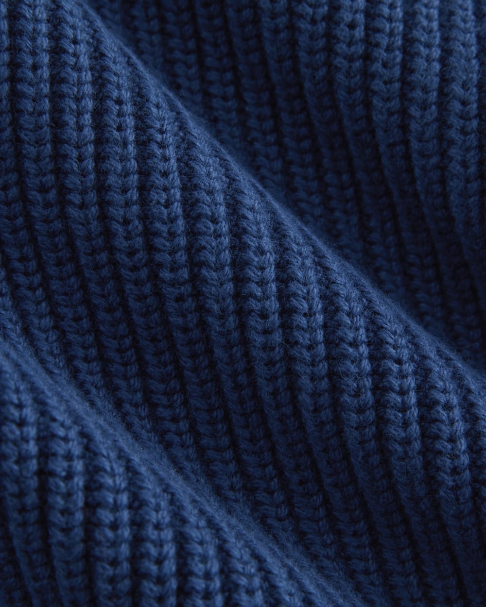 Shrunken Cardigan in Everyday Cotton in Estate Blue — detail view