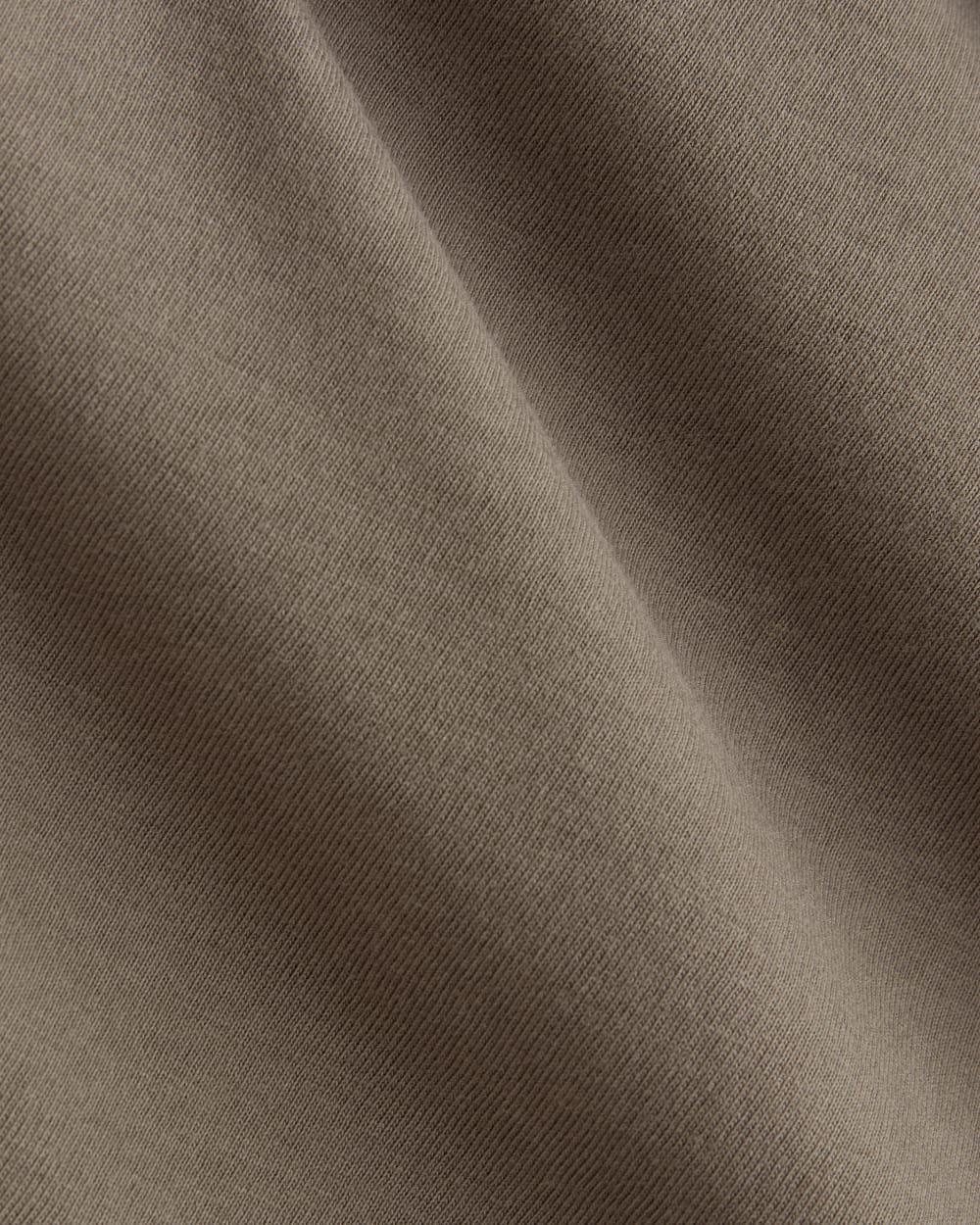 The Slim V-Neck Tee in Essential Cotton in Clay — detail view
