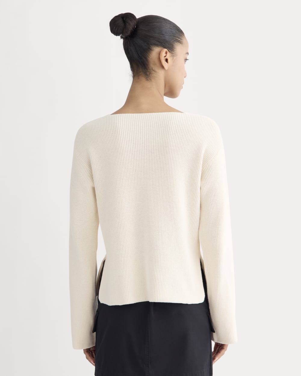 The Boatneck Top in Everyday Cotton in Canvas — detail view