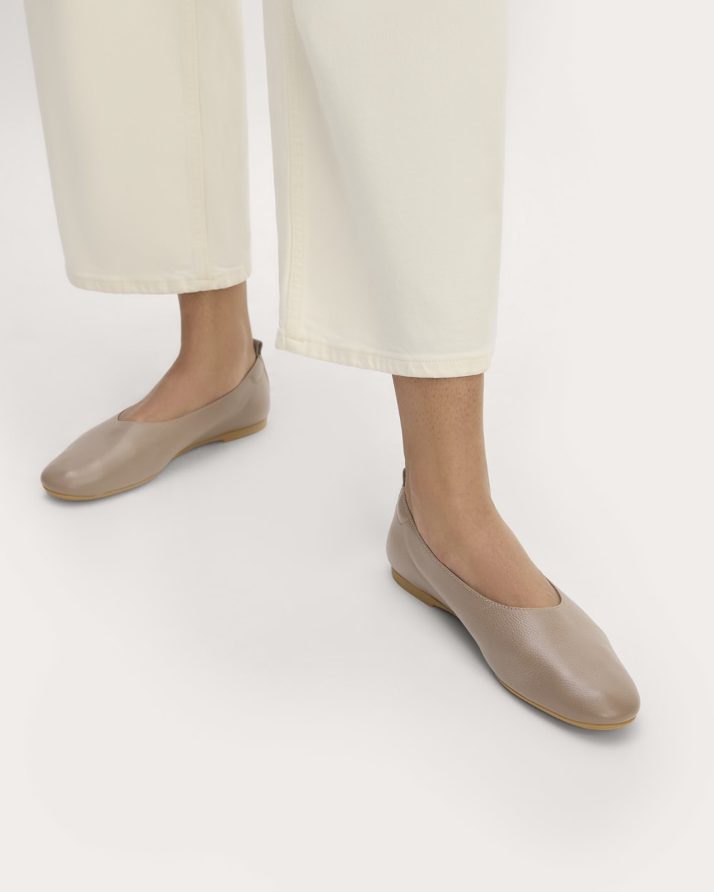 The Day Glove in Mocha — alternate view
