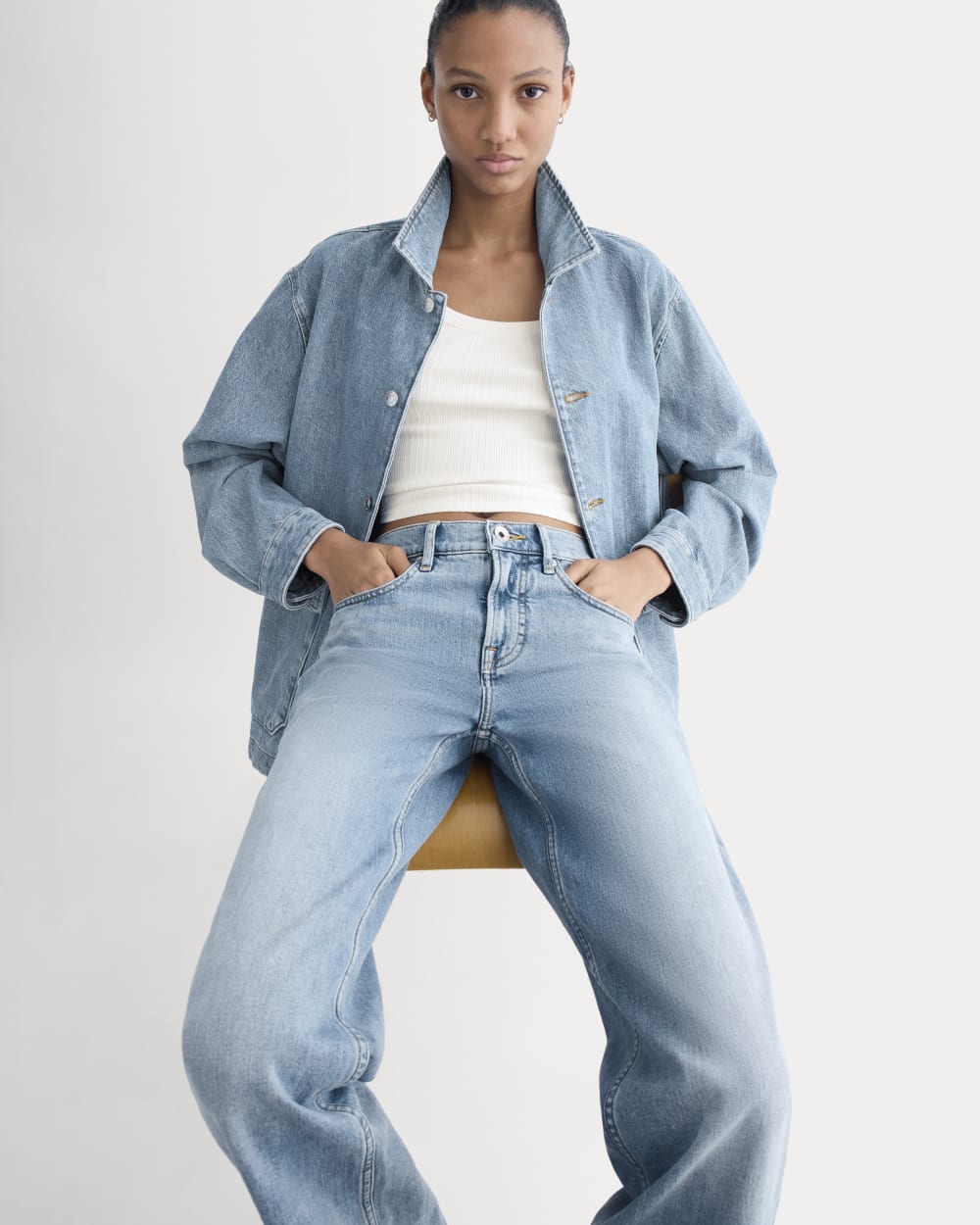 The Column Jean in Vintage Light Indigo — detail view