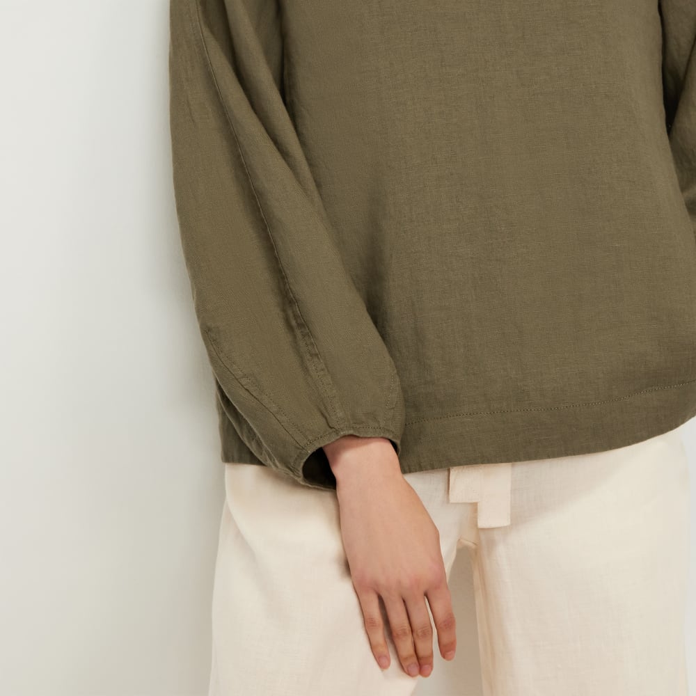 The Linen Long-Sleeve Top in Kalamata — detail view