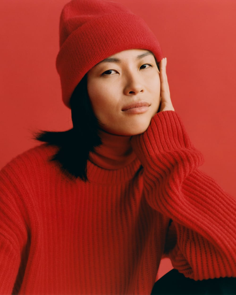 The Luxe Rib Turtleneck in Haute Red — detail view