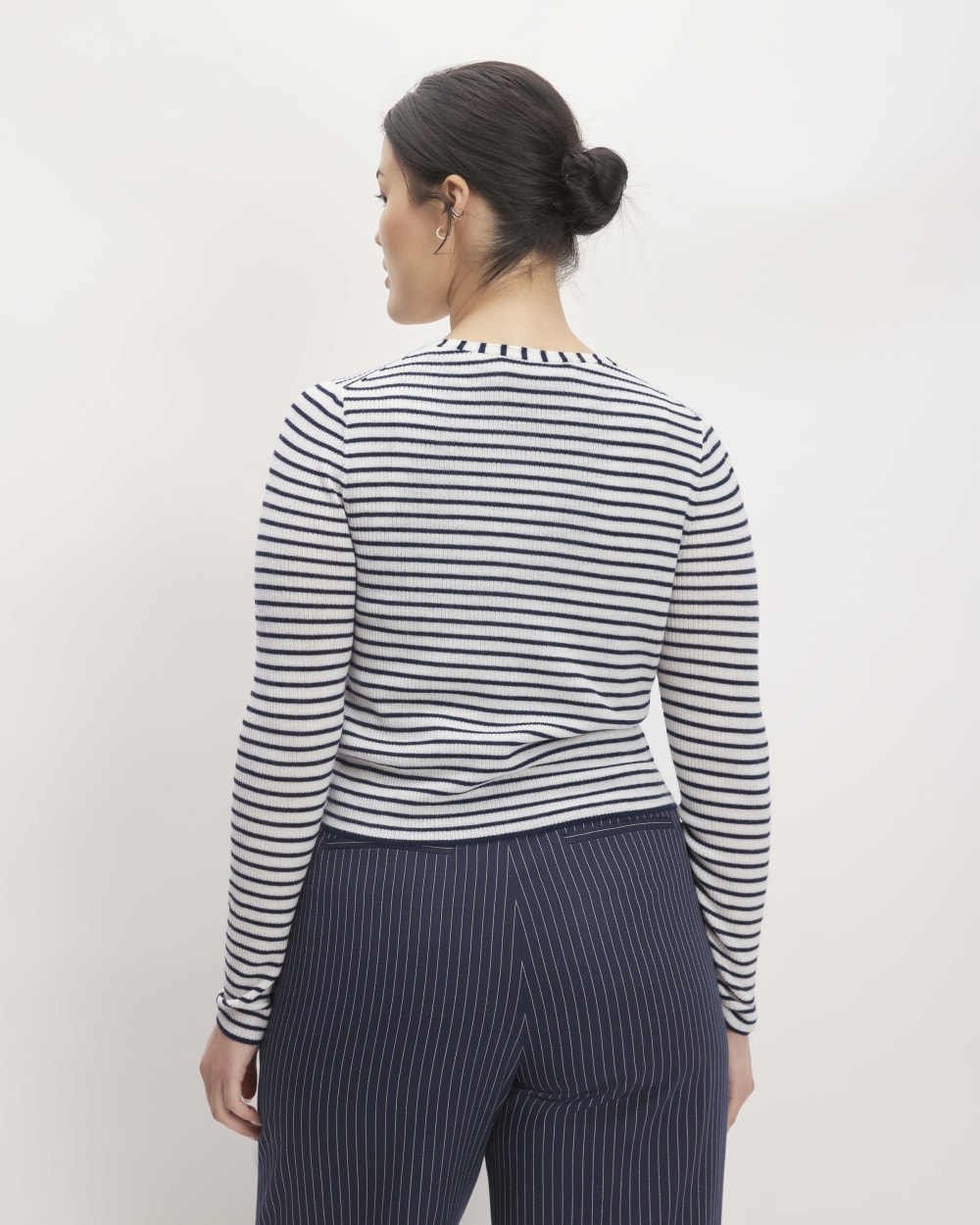 The Cardigan in Ultrasoft Merino in Bone/Navy — detail view