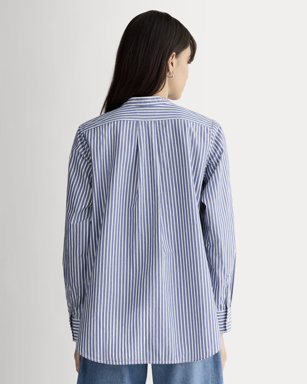 The Oversized Shirt in Ultrasoft Cotton in Bone / Mazarine Blue — detail view
