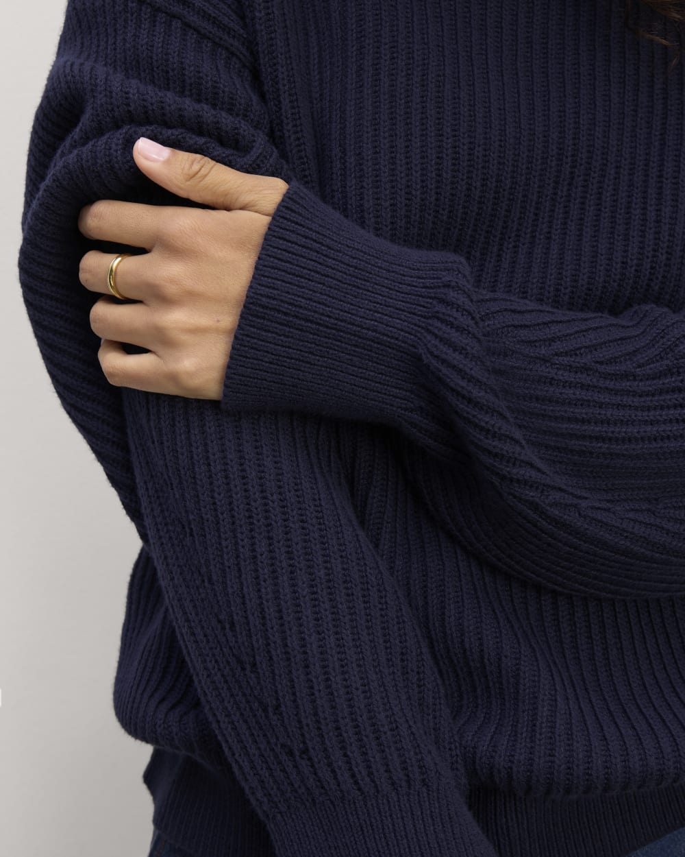 The Cocoon Crew in Everyday Cotton in Navy — detail view