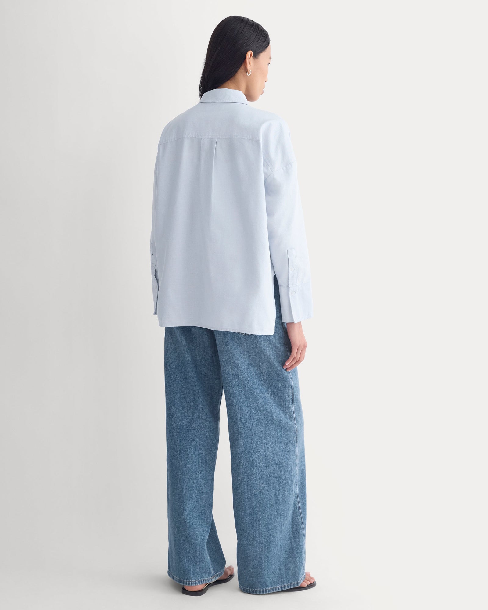 The Boxy Oxford in Light Blue — detail view