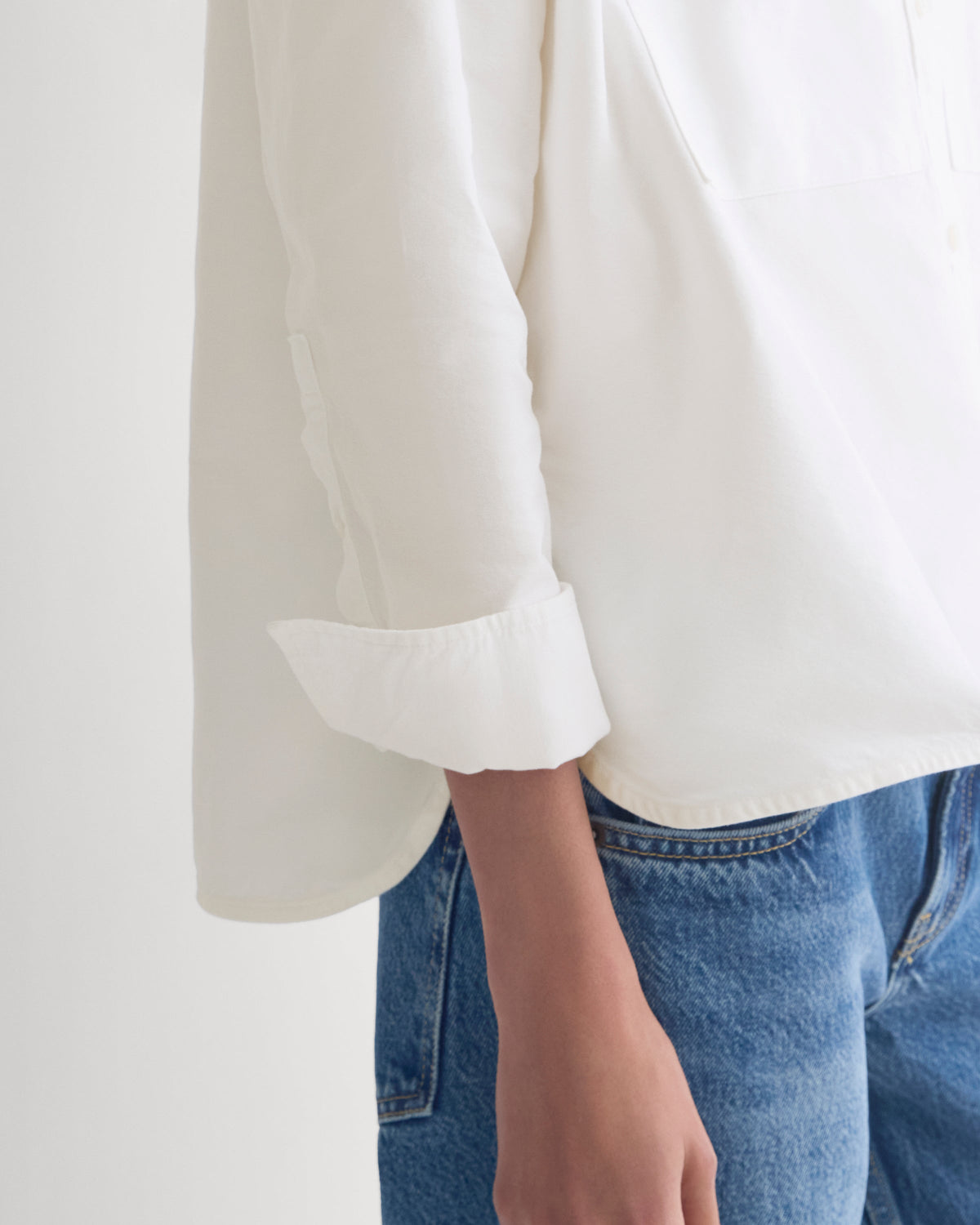 The Boxy Oxford in White — detail view