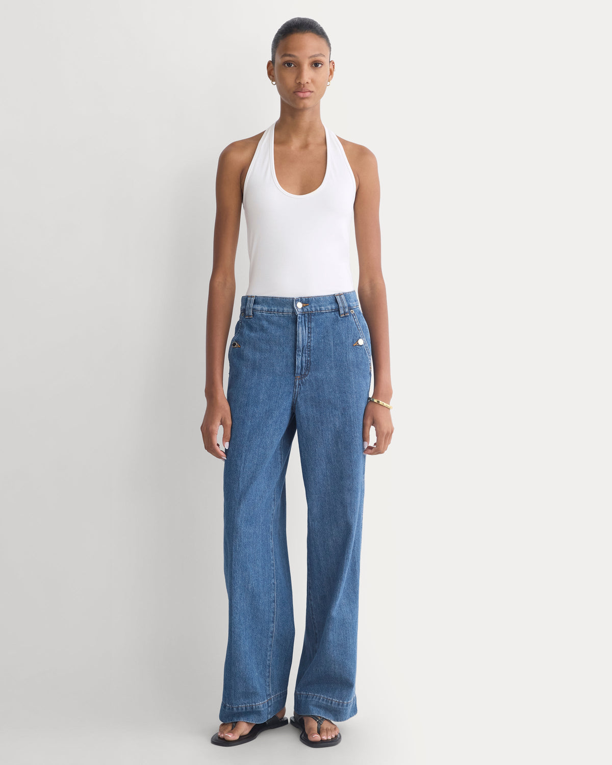 Lightweight Mariner Jean in Medium Indigo — front view
