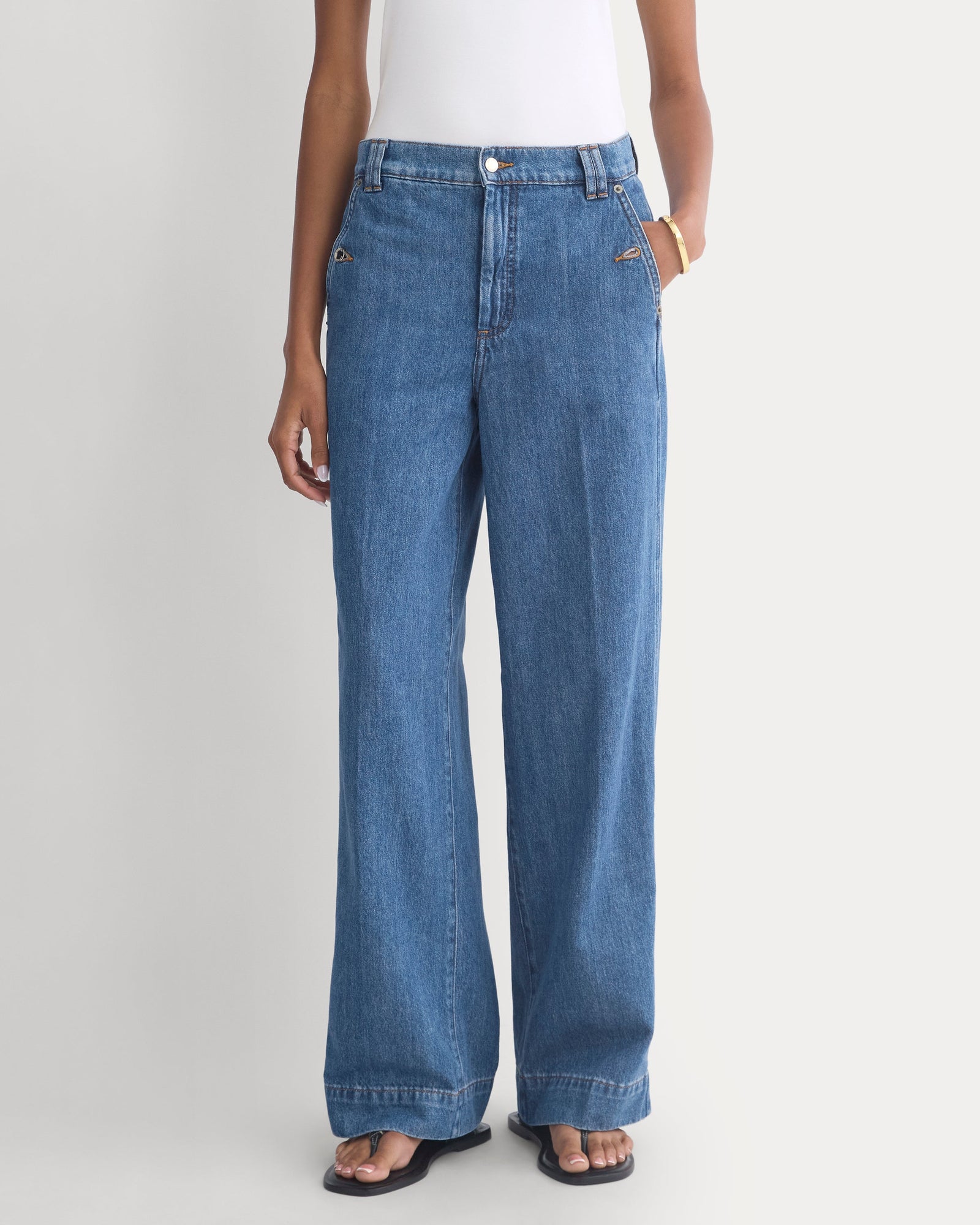 Lightweight Mariner Jean in Medium Indigo — detail view
