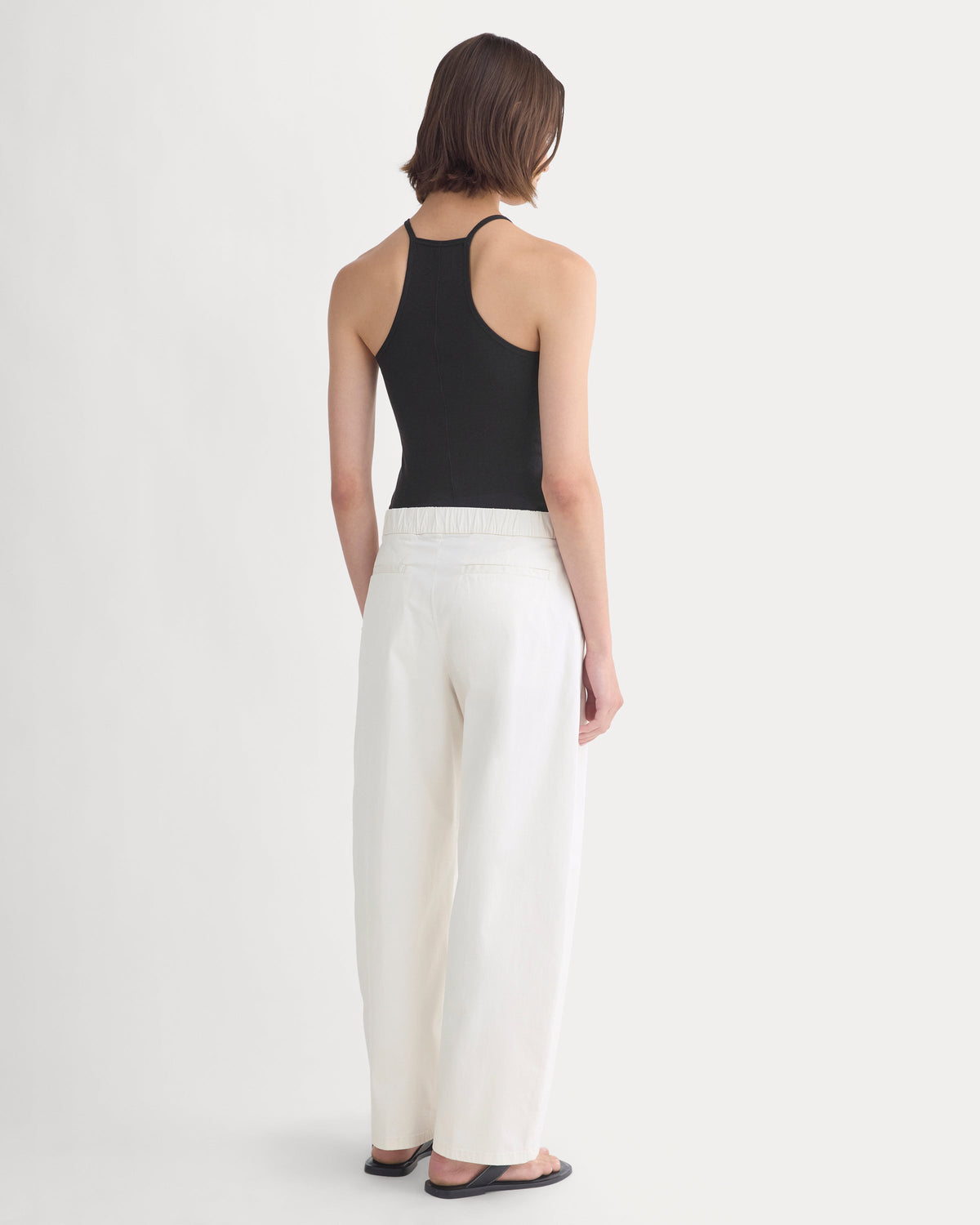 Barrel-Leg Pant in Organic Cotton Sateen in Bone — detail view