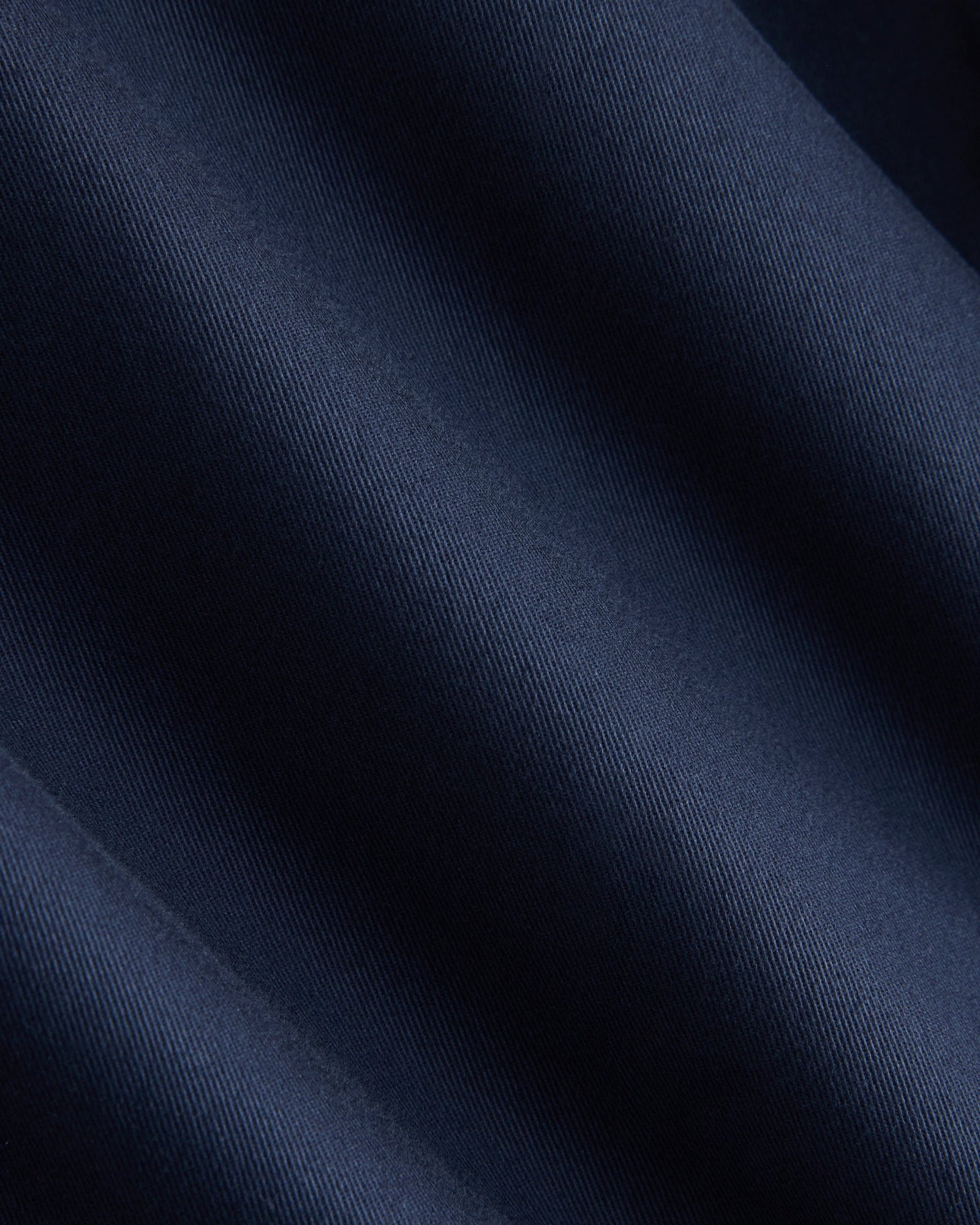 Cigarette Pant in Navy — detail view