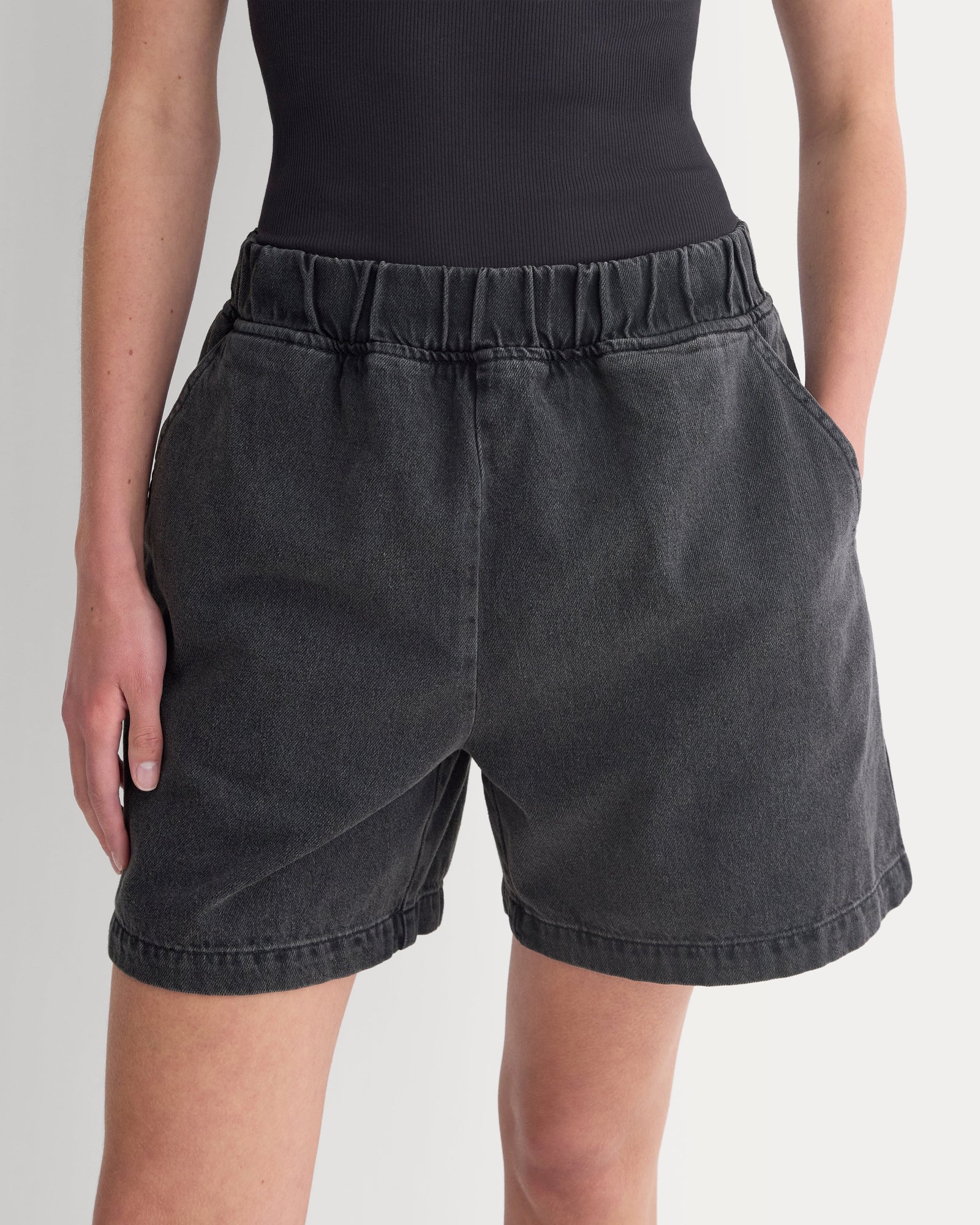 Denim Easy Short in Midnight — detail view
