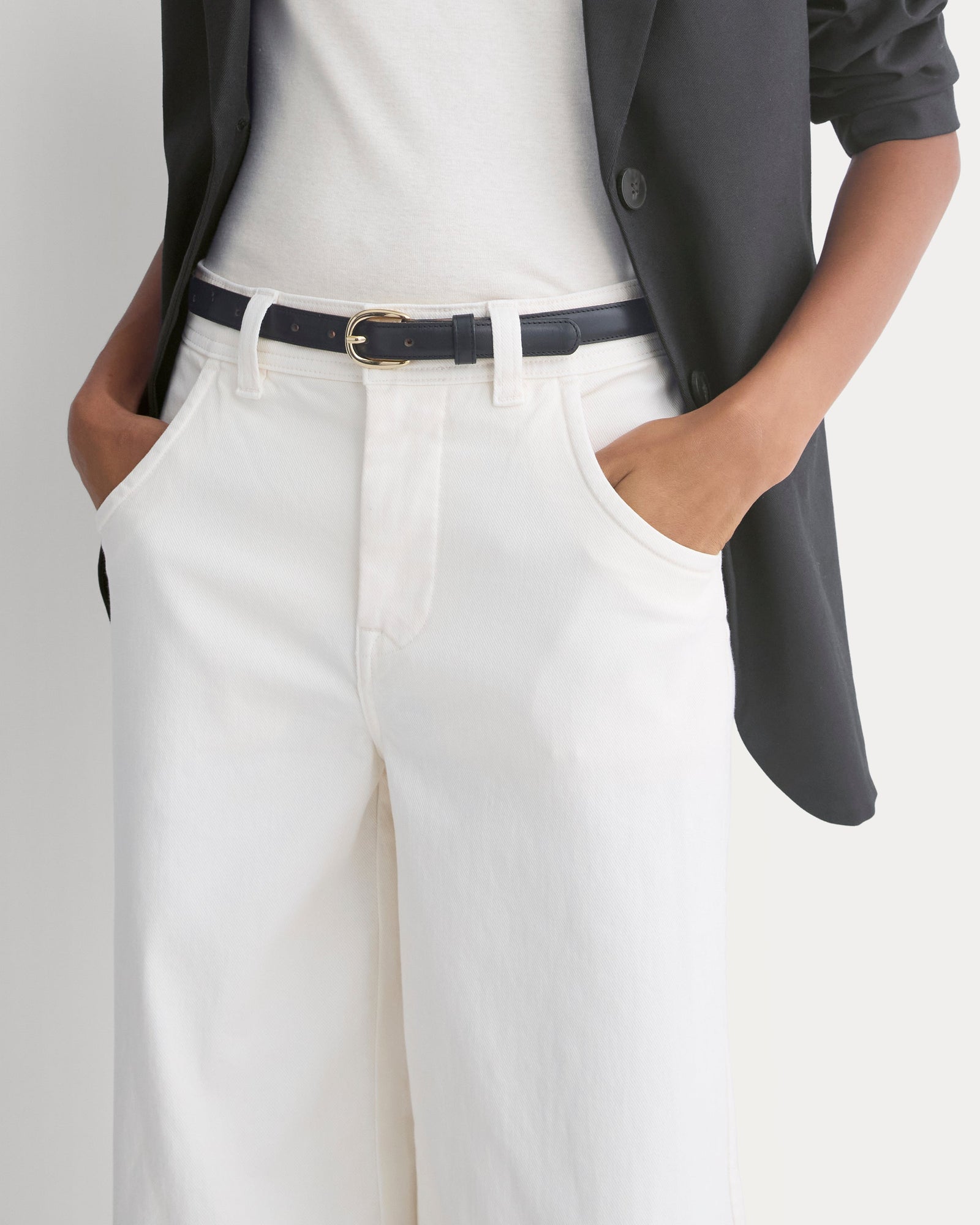 Utility Twill Barrel Pant in Bone — detail view