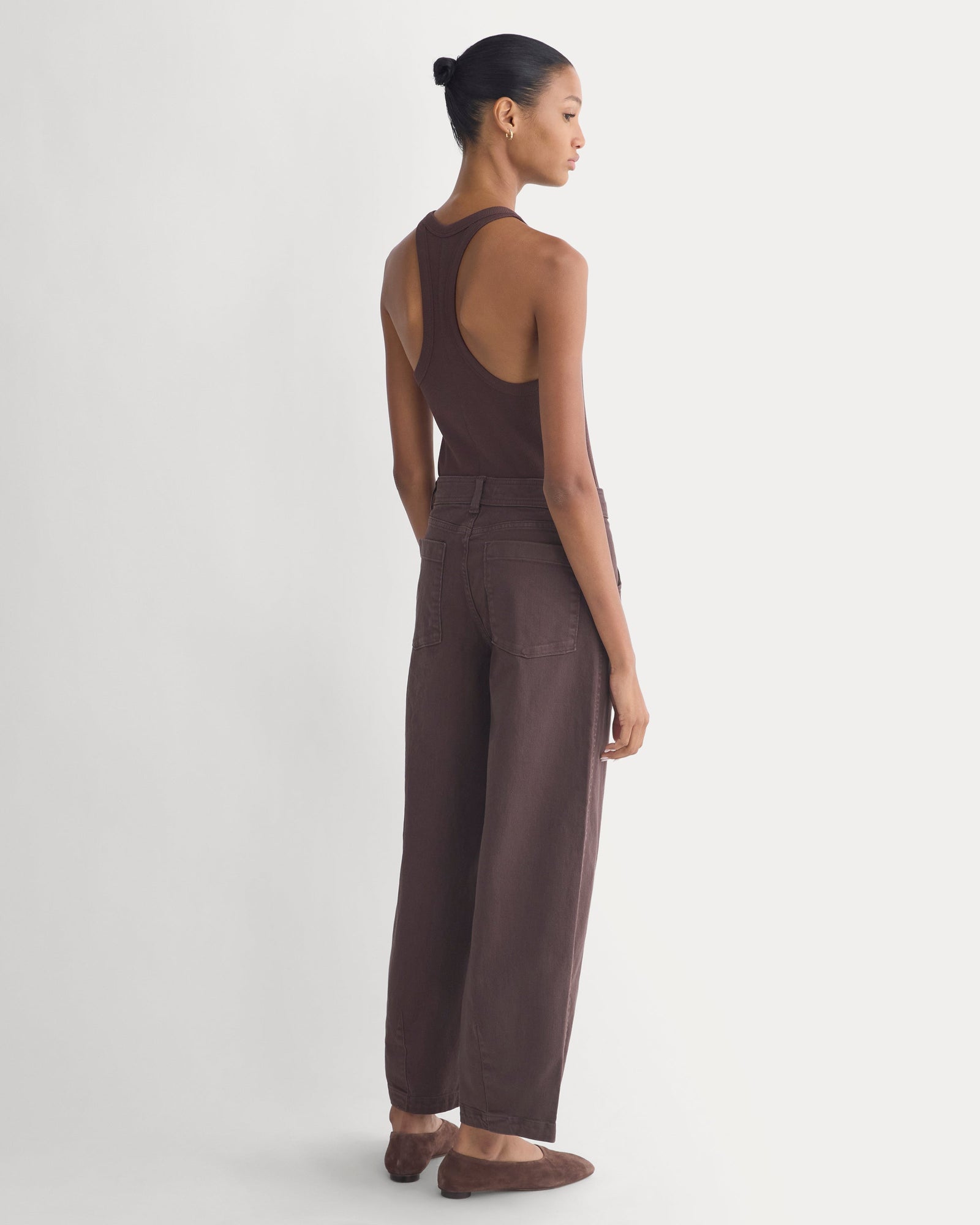 Utility Twill Barrel Pant in Coffee Bean — detail view