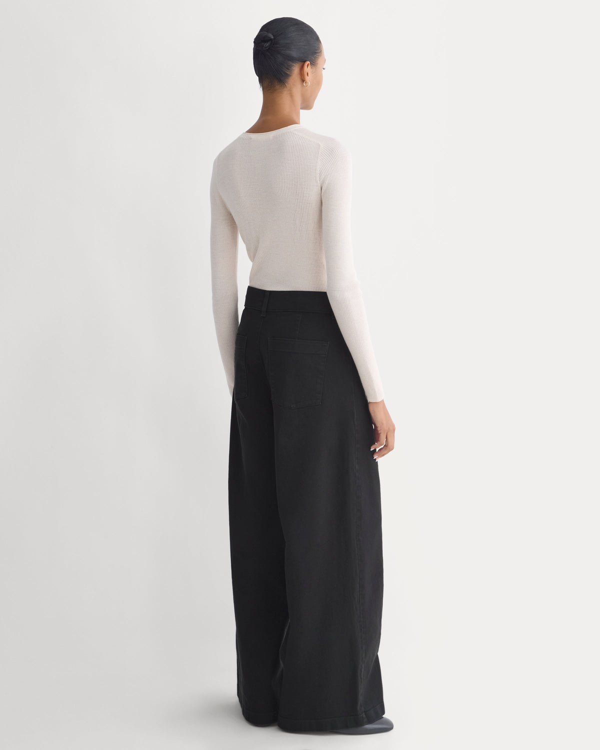 Utility Seamed Wide-Leg Pant in Black — detail view
