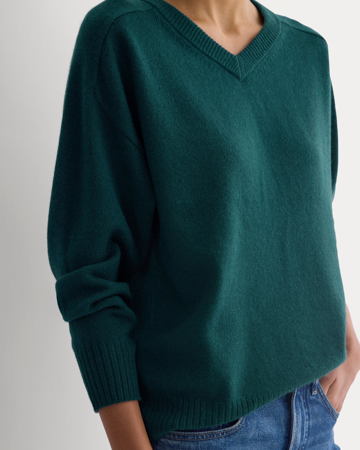Cashmere High V Boyfriend Sweater in Ponderosa Pine — detail view